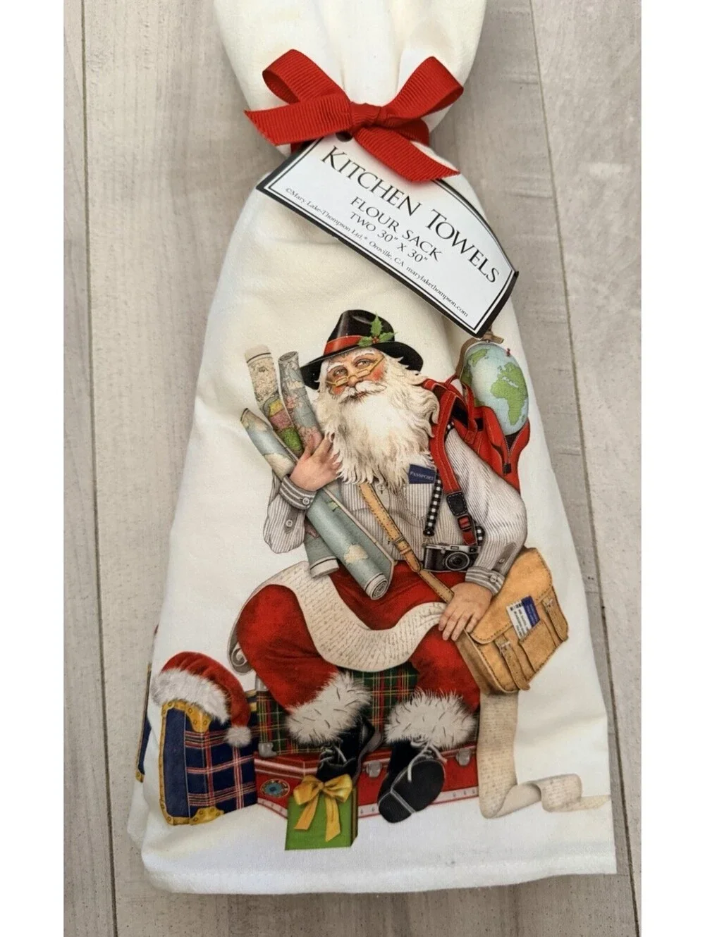 Mary Lake-Thompson Ltd. 2 Flour Sack Kitchen Towels 30x30 Christmas Santa Travel